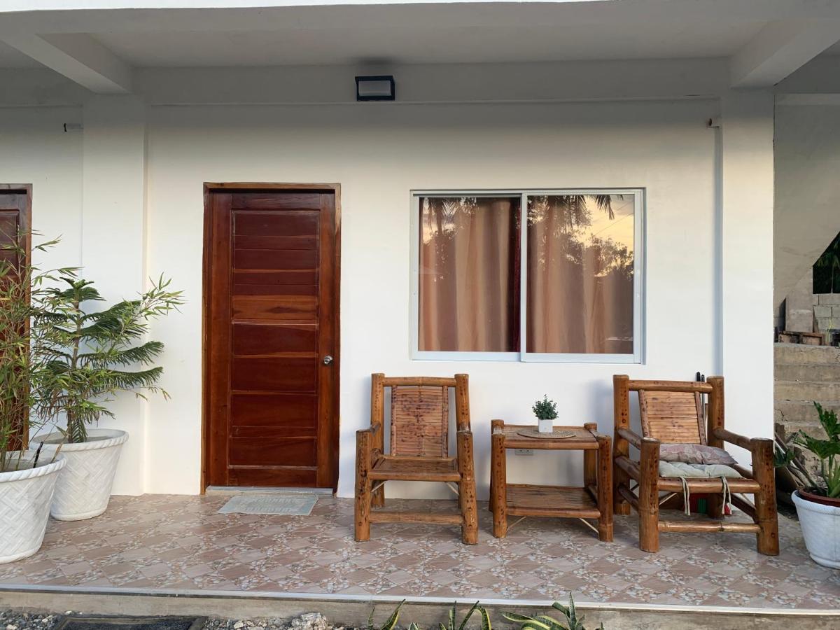 Coconut Inn Moalboal Exterior photo